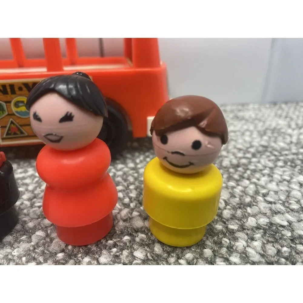 Fisher Price VTG‎ Mini Van Car With Family People Dog 1969 HG8